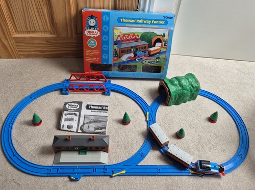 Tomy thomas friends railway - tomy, &