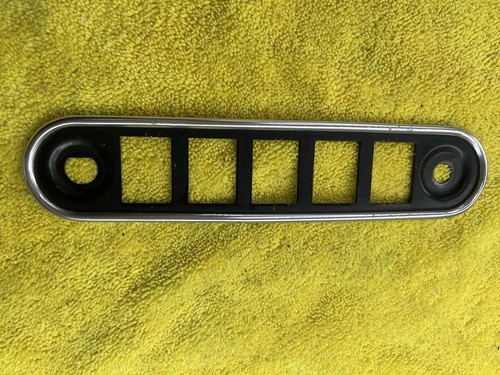 Classic mini centre switch - classic,