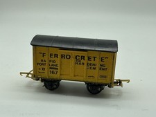 B4976 Kit Built Yellow