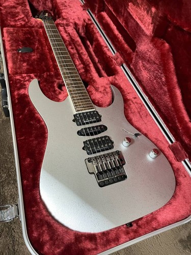 Ibanez prestige rg2570e - ibanez,
