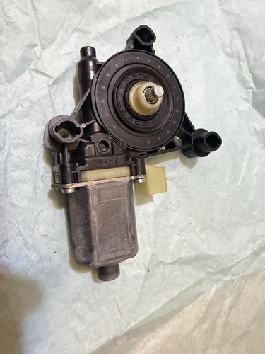 Window regulator motor front - motor,