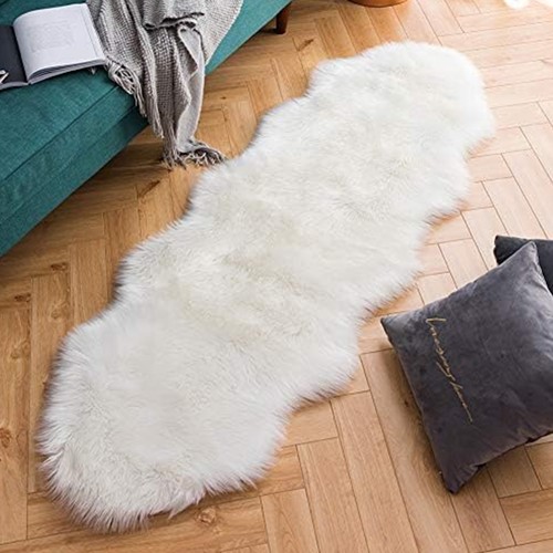 Faux sheepskin rug soft plush - faux,
