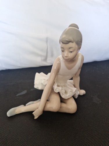 Vintage nao lladro - by,