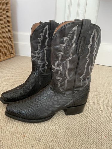 Dan post black python cowboy - post,