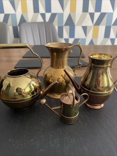 Set brass items - of,