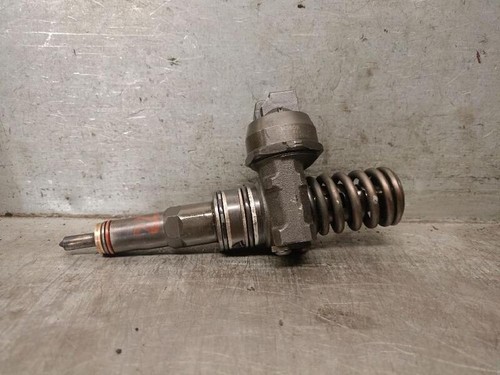 038130073aj injector 5531408 - injector,