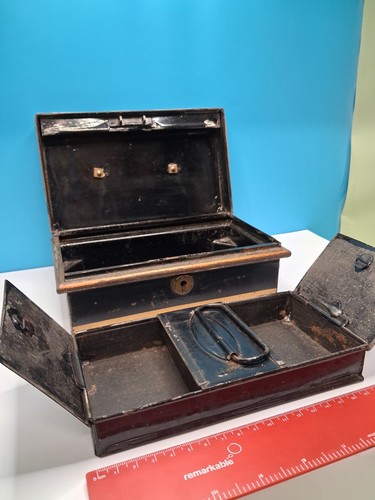 Antique victorian cash - box., in