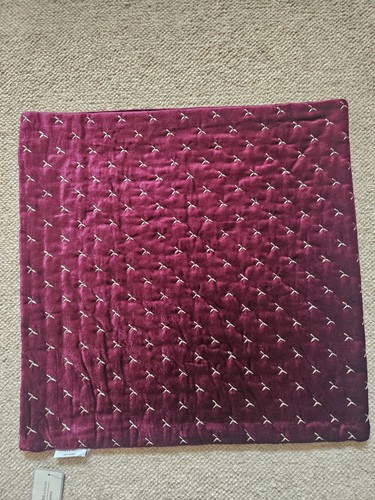Bnwt maroon and gold velvet - gold,