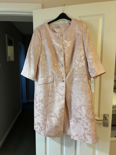 Mother the bride - the, outfit