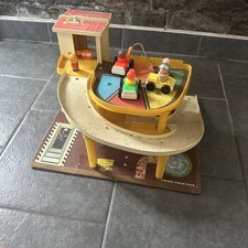 Fisher price parking ramp - fisher,