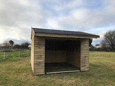 single horse mobile field shelter 8' x 10' Rht Hunter with wooden skids