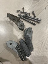 BMW R1200GS 2004  front riders footrests And Bolts