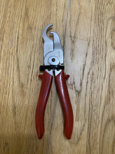 Rod sweep plier duct - rod,