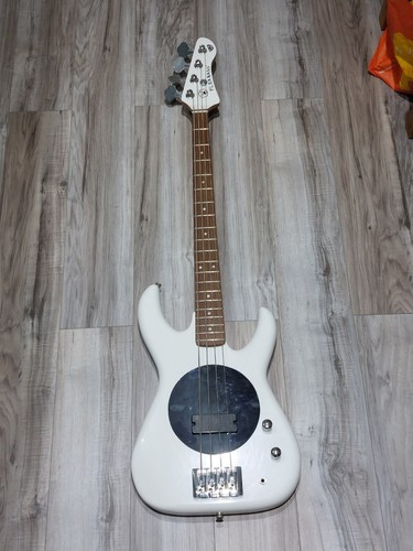 Flea bass - bass,