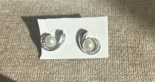 Qvc diamonique silver - diamonique, pearl