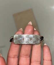 Gucci GG Ingraving Wide