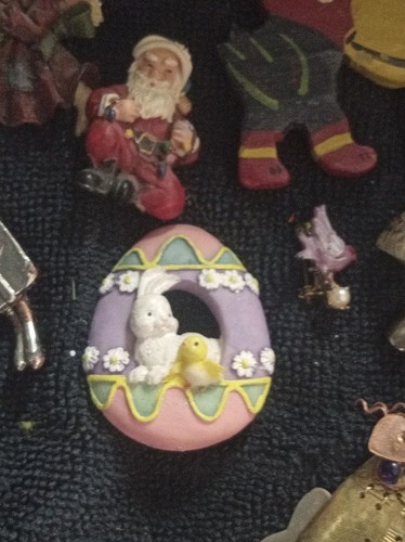 Vintage novelty brooch pin lot - novelty,