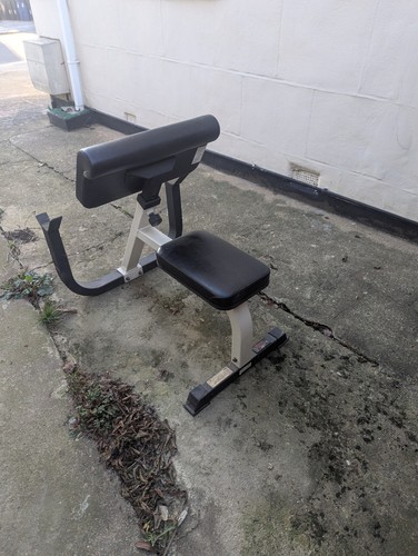 Preacher seat bicep curl - preacher,