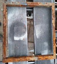 Dennis Sabre Battery Retaining Frame