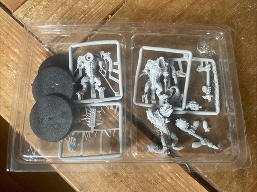 Warhammer kroxigor resin - kroxigor,