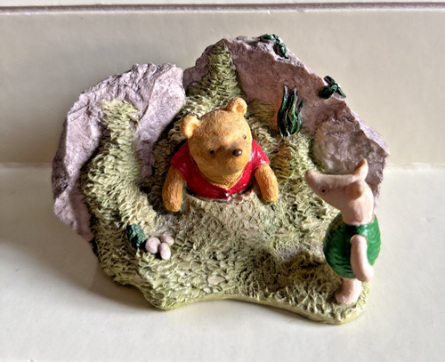Hill disney pooh and - rr,