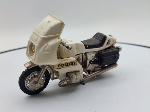 Vintage 1970 britains - vintage,