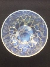 Rene Lalique Gui Pattern Opalescent Glass Bowl No.3224 (1920/21)