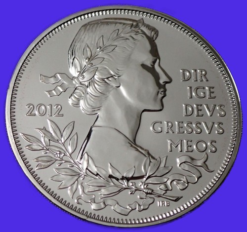 Coin queen elizabeth - £5,