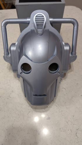 Doctor who cyberman - who, voice