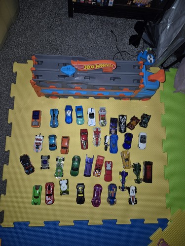 Hot wheels carry case - wheels, 1
