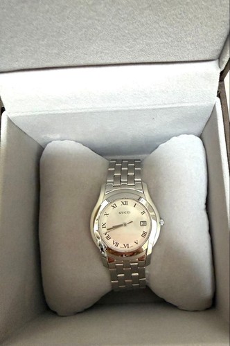 Near mint gucci 5500m - mint],