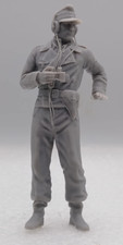 #655-1/16-SOLID RESIN FIGURE-WW2 GERMAN PANZER CREW AND BINOCS -FAST N FREE P+P