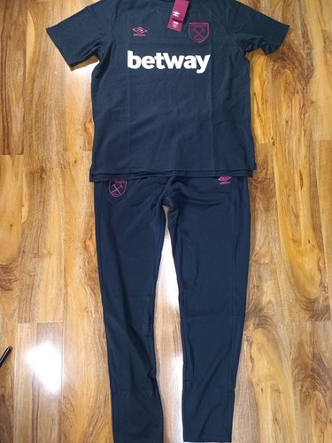 Bnwt westham united - bnwt, umbro