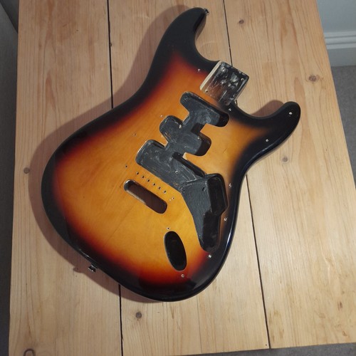 Squier strat body - squier,