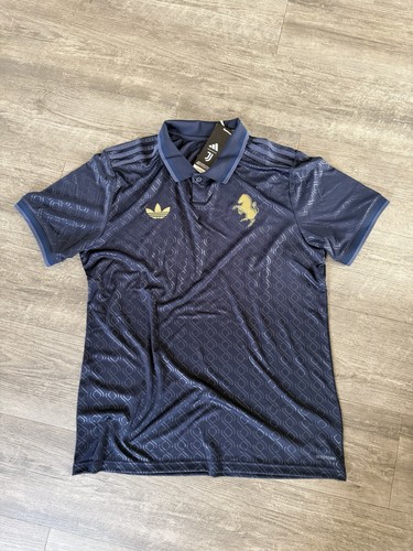 Juventus third shirt large - juventus,