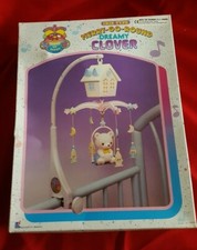 Rare vintage 1980's Rockapetta Merry-Go-Round Dreamy Clover Crib Mobile.
