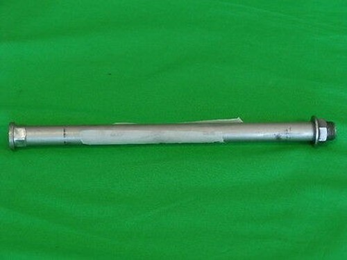 Swingarm pivot kawasaki - swingarm,