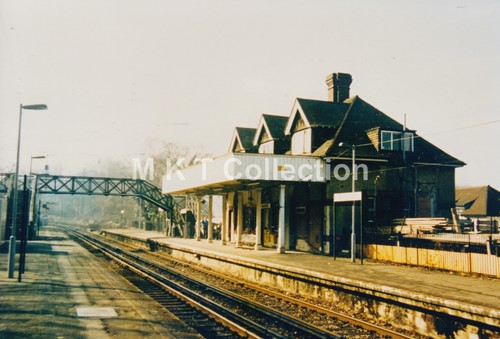 Rail photo chipstead station - rail,