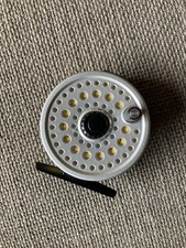 Ryobi Super Light Magnesium 255mg Trout Fly Fishing Reel Made In Japan