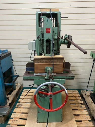 Dominian chain morticer baa - morticer,,