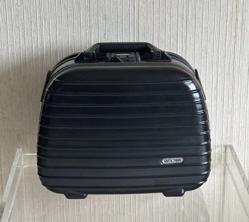 Rimowa hard shell - hard,