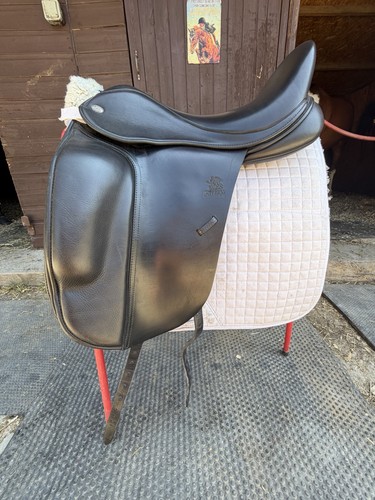 Fairfax dressage saddle 5in - fairfax,