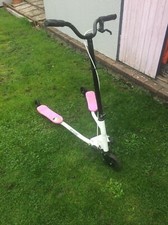 Girls Pink Flicker Scooter 