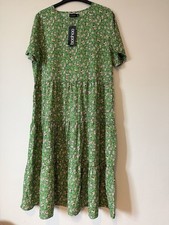 Boohoo Ladies Maxi Tier Dress