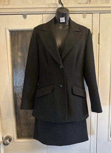 Ladies skirt suit size - ladies, /