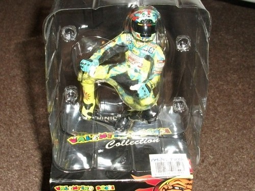 Minichamps rossi figure - minichamps,