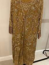 Mehndi Outfit Pakistani