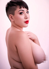 Nude Curvy Busty Beautiful