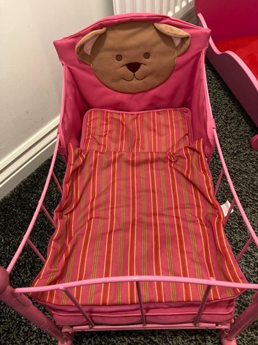 2004 baby chou - chou, crib
