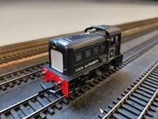 Triang R253 00 Dock Authority